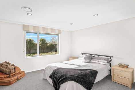 Photo of property in 26 Henley Close, Rolleston, 7614