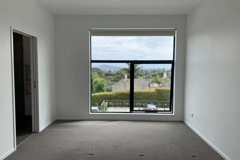 Photo of property in 7/21 Humphrey Kemp Avenue, Henderson, Auckland, 0612