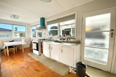 Photo of property in 58 Sylvia Road, Hillcrest, Auckland, 0627