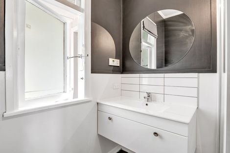 Photo of property in 23 South Street, West End, Palmerston North, 4410