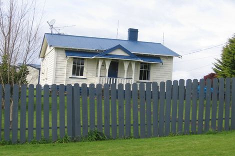 Photo of property in 1 Miro Street, Helensville, 0800