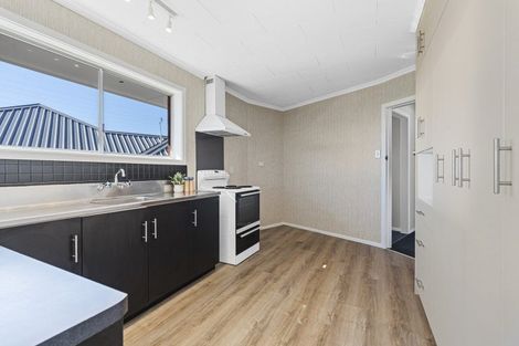 Photo of property in 12 Saxton Road, Upper Vogeltown, New Plymouth, 4310