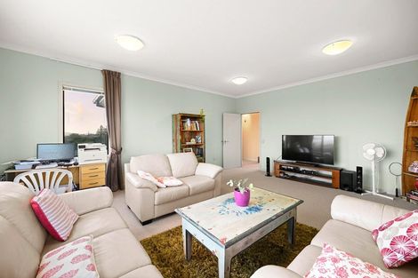 Photo of property in 21 Stonebridge Road, Temple View, Hamilton, 3289
