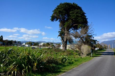 Photo of property in 3 Ray Street, Karamea, 7893