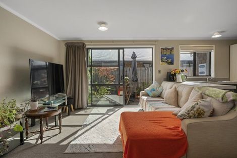 Photo of property in 108u9 Old Farm Road, Hamilton East, Hamilton, 3216
