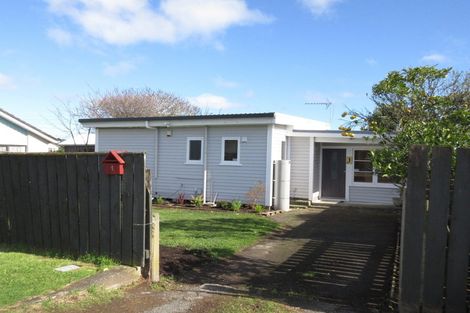 Photo of property in 1 Te Kupe Road, Paraparaumu Beach, Paraparaumu, 5032