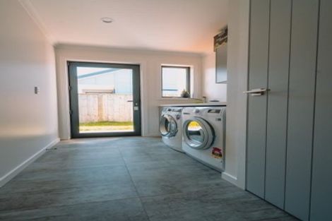 Photo of property in 3 Northbrook Court, Roslyn, Palmerston North, 4414