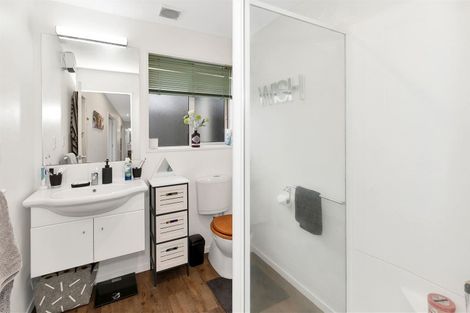 Photo of property in 2a Defoe Place, Waltham, Christchurch, 8023