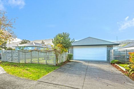 Photo of property in 80 Golden Shore Place, Coromandel, 3506