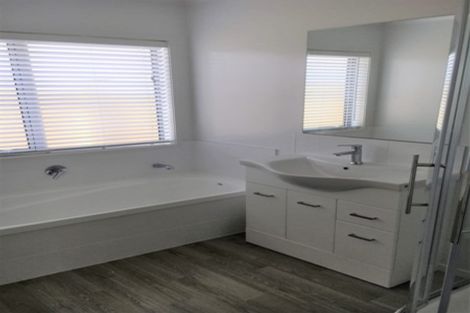 Photo of property in 70 Tramway Road, Ruakura, Hamilton, 3214