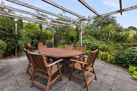 Photo of property in 90 Churchill Drive, Taradale, Napier, 4112