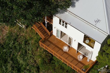 Photo of property in 5 Denholm Road, Hospital Hill, Napier, 4110