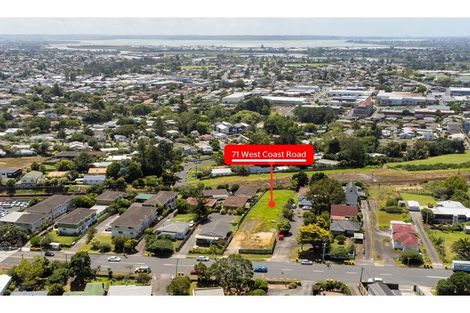 Photo of property in 71 West Coast Road, Glen Eden, Auckland, 0602