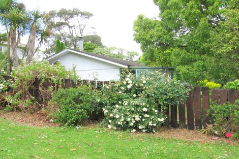 Photo of property in 6 Seakens Way, Glen Eden, Auckland, 0602
