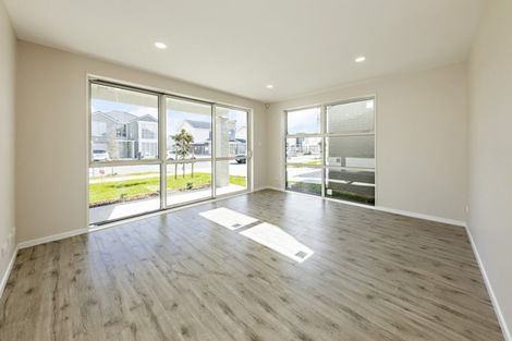 Photo of property in 9 Flight Place, Takanini, 2112