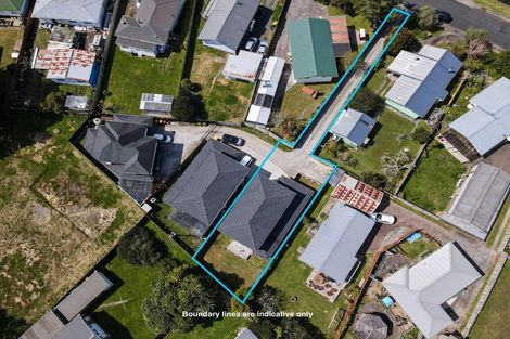 Photo of property in 18a Riverpark Crescent, Henderson, Auckland, 0610