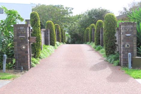 Photo of property in 33 Clyside Avenue, Half Moon Bay, Auckland, 2012