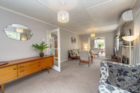 Photo of property in 12a Kuratawhiti Street, Greytown, 5712