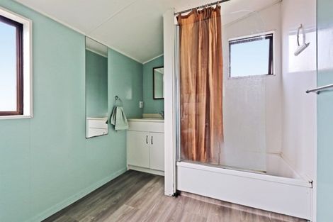 Photo of property in 2/2 Heretaunga Street East, Parkvale, Hastings, 4122