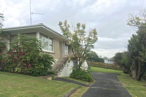 Photo of property in 2/2 Cheval Drive, Totara Vale, Auckland, 0629