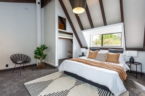 Photo of property in 198 Riverlaw Terrace, Saint Martins, Christchurch, 8022