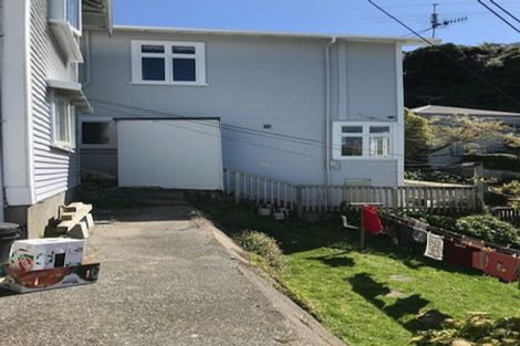 Photo of property in 75a Todman Street, Brooklyn, Wellington, 6021