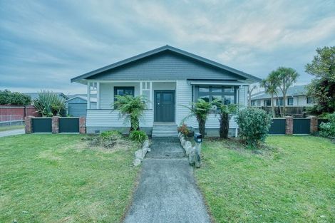 Photo of property in 71 Hoffman Street, Hokitika, 7810
