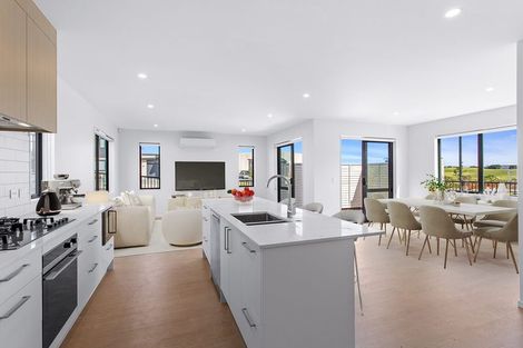 Photo of property in 46 Katikati Drive, Manurewa, 2102