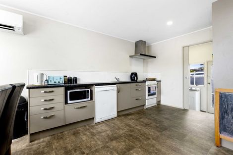 Photo of property in 44 Karen Crescent, Dinsdale, Hamilton, 3204