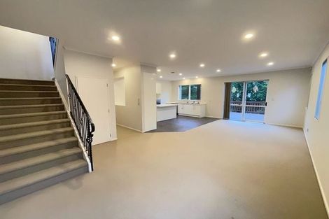 Photo of property in 11 Lucca Crescent, Flat Bush, Auckland, 2019