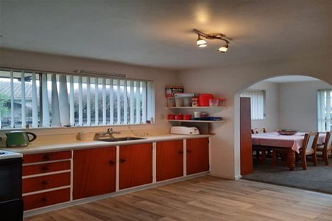 Photo of property in 82 Royal Park Drive, Parklands, Christchurch, 8083