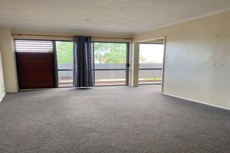 Photo of property in 2d/30 Westward Ho, Glen Eden, Auckland, 0602