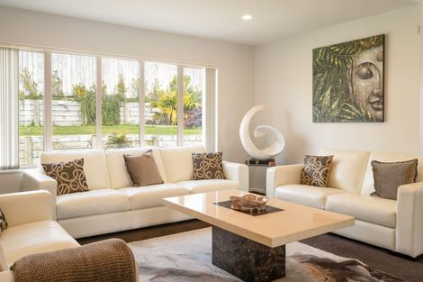 Photo of property in 8 Neston Grove, Churton Park, Wellington, 6037