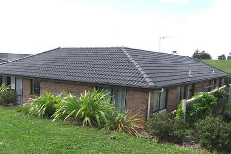 Photo of property in 26 Regents Park Place, Westgate, Auckland, 0614