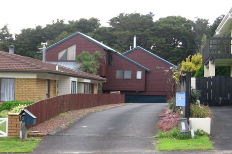 Photo of property in 14 Deodar Place, Totara Heights, Auckland, 2105