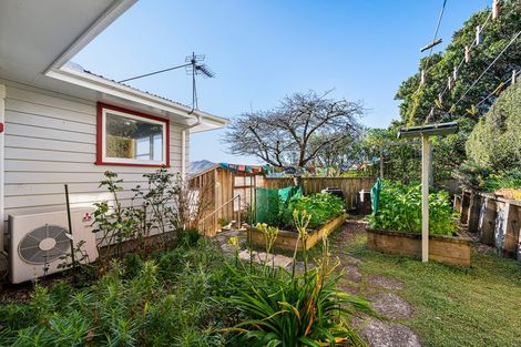 Photo of property in 5 Denbigh Way, Wilton, Wellington, 6012