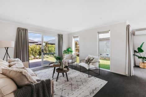 Photo of property in 66 Tabraham Crescent, Pyes Pa, Tauranga, 3112