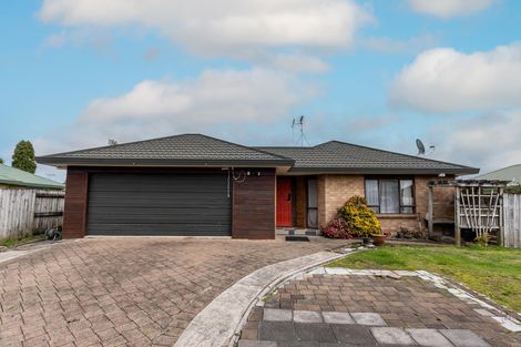 Photo of property in 21 Aldershot Place, Nawton, Hamilton, 3200