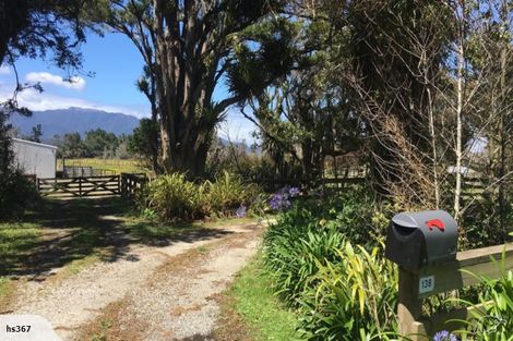 Photo of property in 138 Snodgrass Road, Westport, 7892