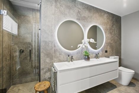 Photo of property in Mangorei Road, Strandon, New Plymouth, 4312