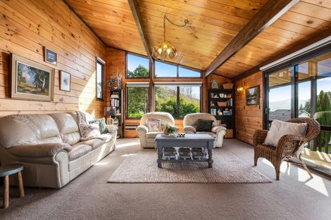 Photo of property in 30 Observatory Close, Whitby, Porirua, 5024