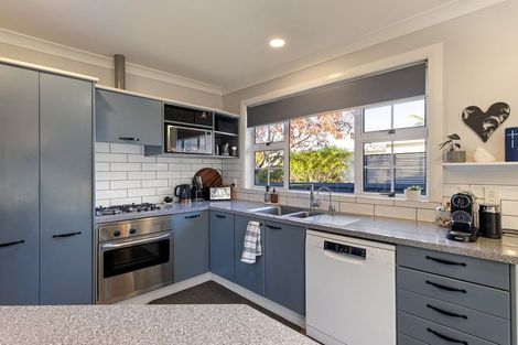 Photo of property in 72 Jickell Street, Hokowhitu, Palmerston North, 4410