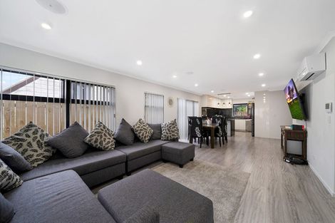 Photo of property in 36a Redoubt Road, Goodwood Heights, Auckland, 2105