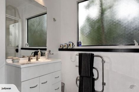 Photo of property in 144 Glengarry Road, Glen Eden, Auckland, 0602