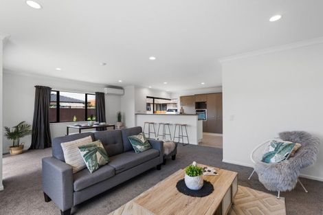 Photo of property in 6 Central Park, Paraparaumu Beach, Paraparaumu, 5032