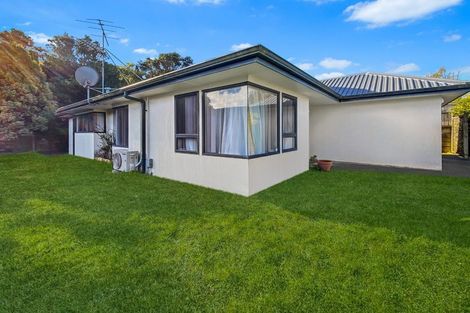 Photo of property in 3 Peter Button Place, Johnsonville, Wellington, 6037