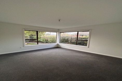 Photo of property in 8 Oakdale Street, Avonhead, Christchurch, 8042