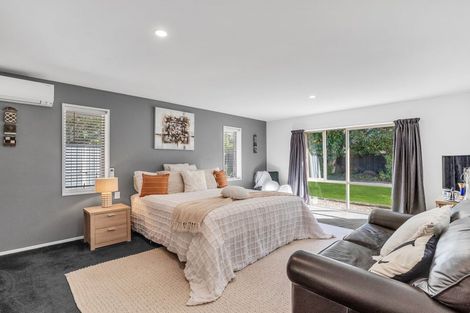 Photo of property in 16 Hemingway Place, Spencerville, Christchurch, 8083