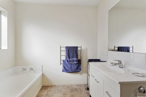 Photo of property in 2 Levin Street, Cheviot, 7310