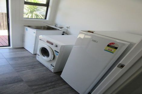 Photo of property in 77 Peverel Street, Riccarton, Christchurch, 8041